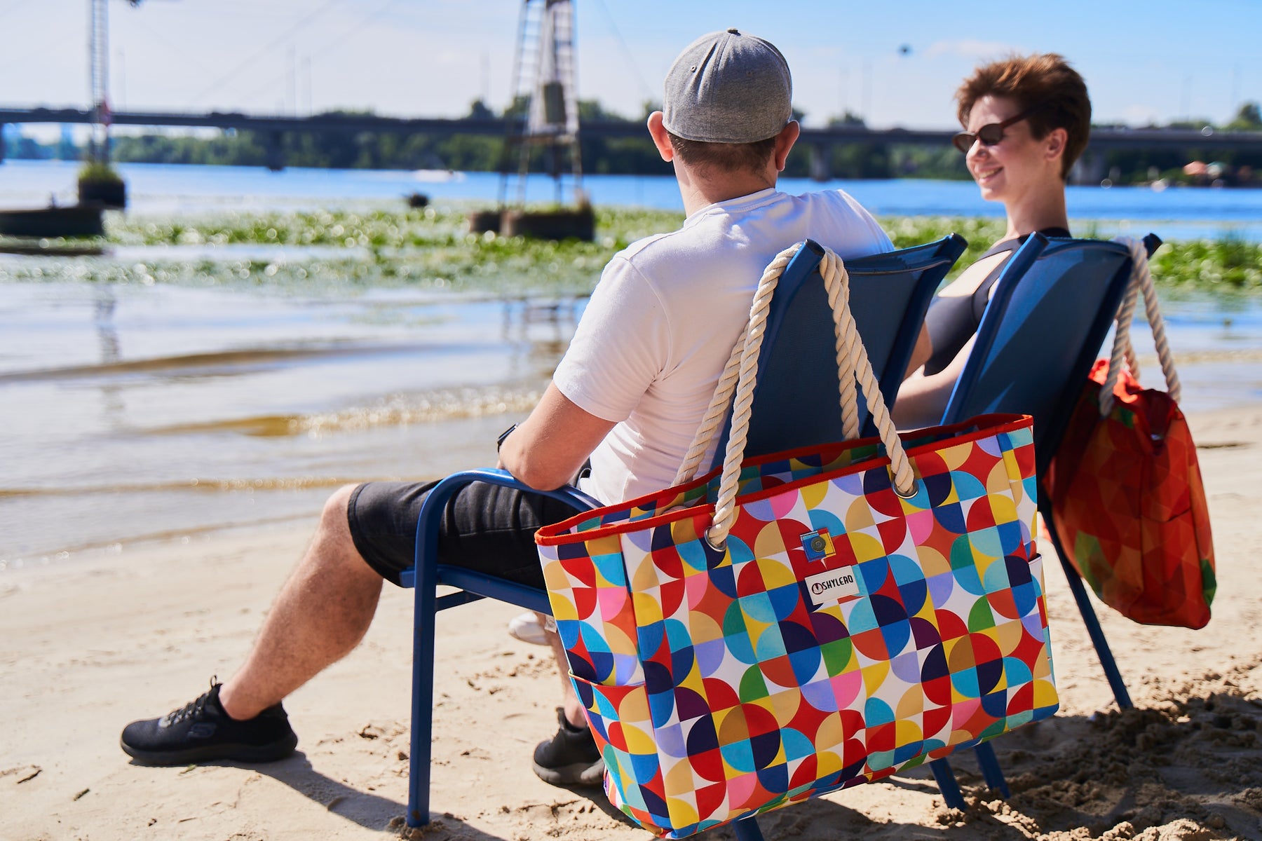 Beach Bag and Pool Bag | Water Repellent | Top Magnet | Family Size XXL | L22" x H15" x W6" | Clownfish